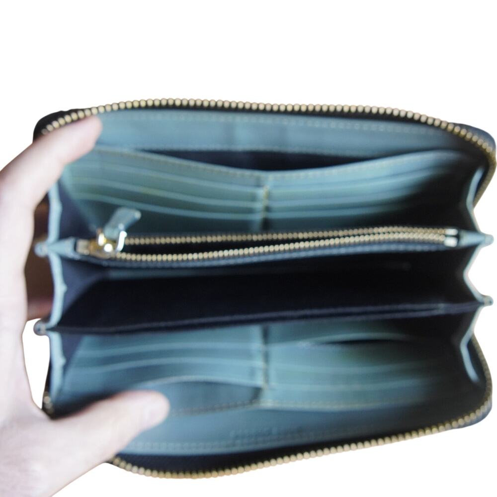 Marc Jacobs Wallet Blue Zip Around Pebbled Leather Quiet Luxury Gold Hardware - Picture 10 of 14
